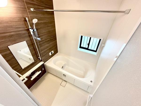 草加市長栄1丁目　新築一戸建て　第2期E号棟