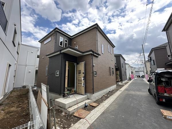 草加市長栄1丁目　新築一戸建て　第1期3号棟