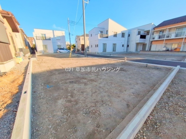草加市長栄1丁目　新築一戸建て　第1期2号棟