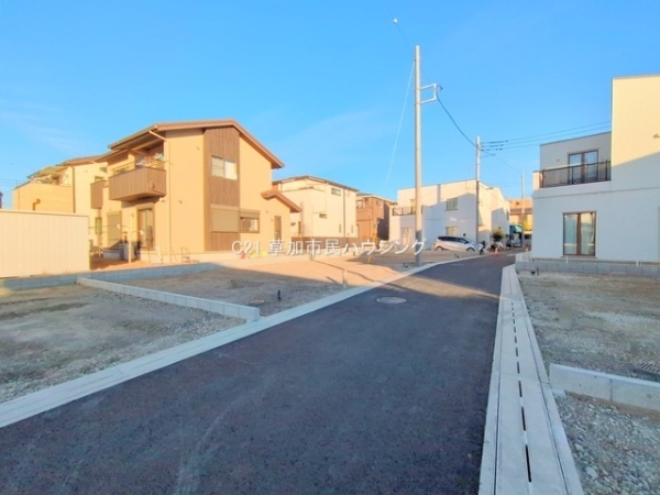 草加市長栄1丁目　新築一戸建て　第1期1号棟