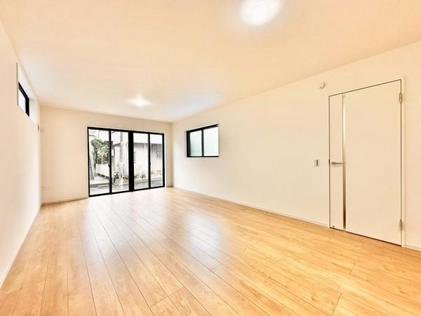 八潮市八條　新築一戸建て　1期