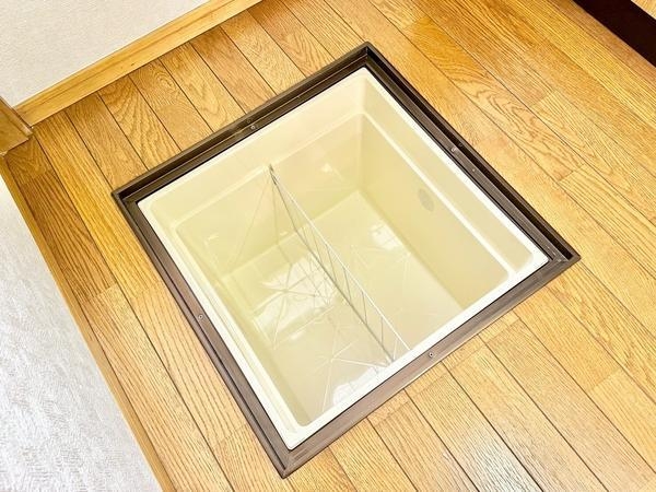 草加市新里町の中古一戸建て