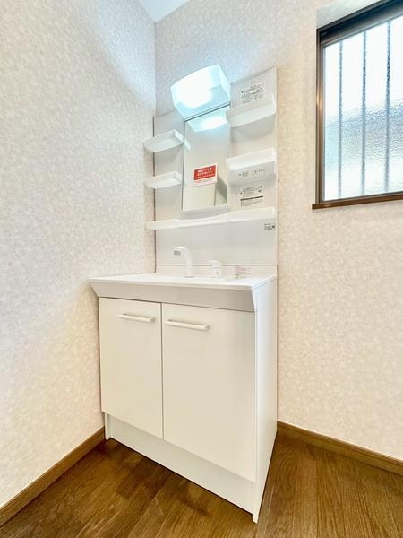 草加市新里町の中古一戸建て