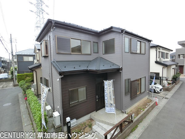 草加市新里町　中古一戸建て