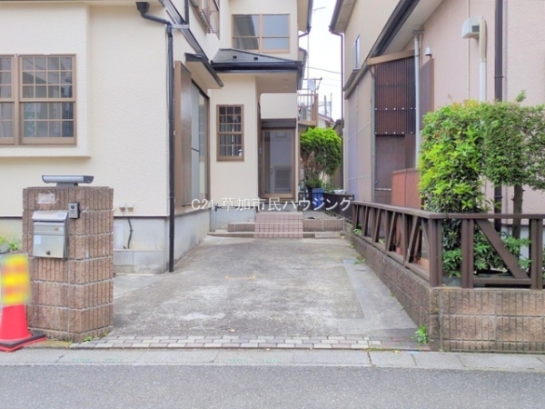 草加市金明町　中古一戸建て