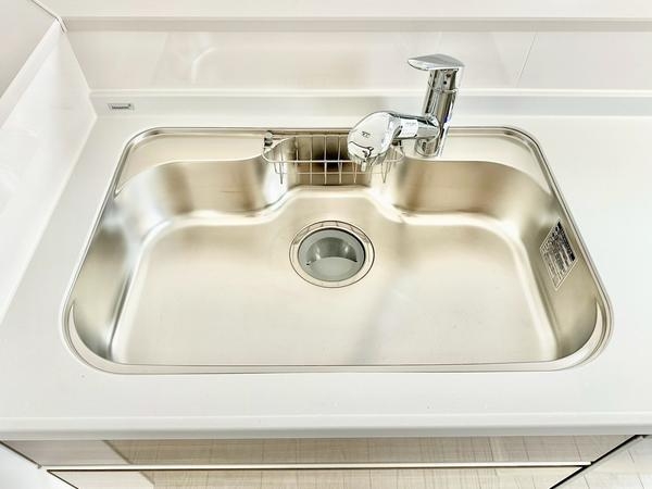 草加市稲荷5丁目　新築一戸建て　14期