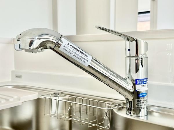 草加市稲荷5丁目　新築一戸建て　14期