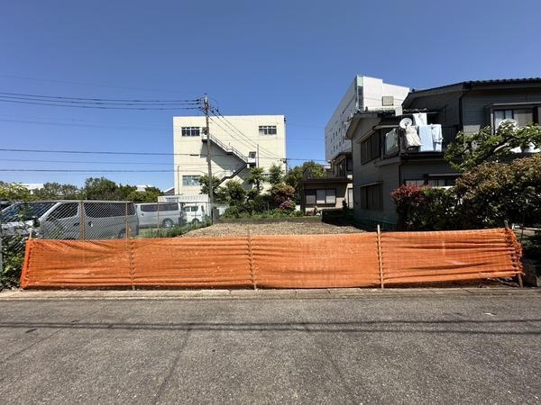 草加市稲荷5丁目　新築一戸建て　14期