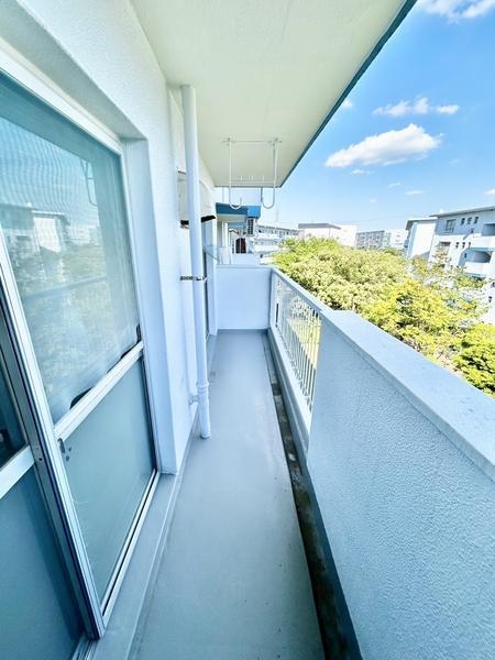 みさと団地12街区18号棟