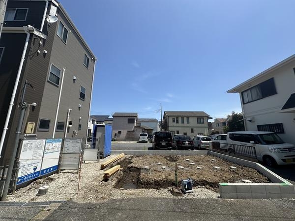 八潮市大字二丁目　新築一戸建て
