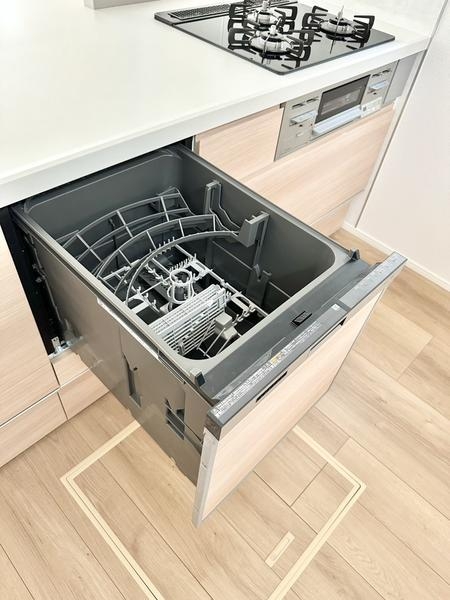 草加市西町　新築一戸建て