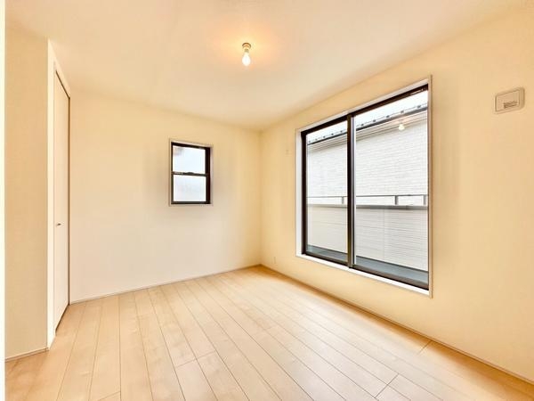 八潮市伊草1丁目　新築一戸建て