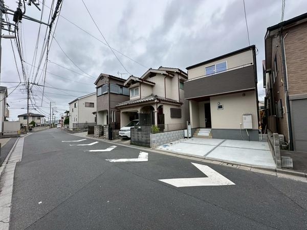 八潮市伊草1丁目　新築一戸建て
