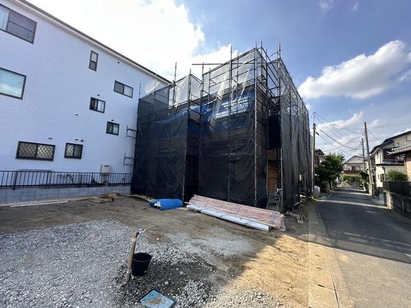 草加市北谷3丁目　新築一戸建て　12期