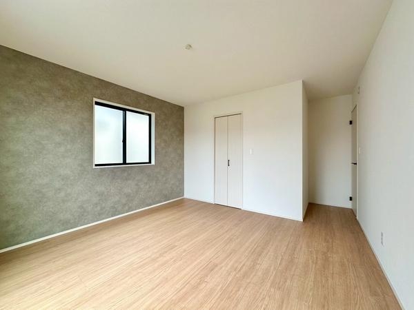 草加市北谷3丁目　新築一戸建て　12期