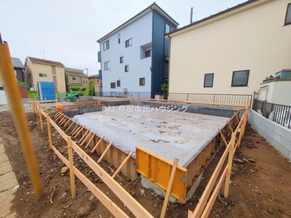 草加市北谷3丁目　新築一戸建て　12期
