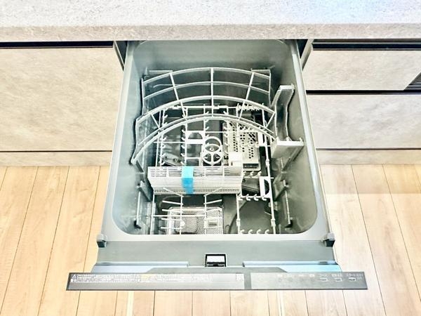 草加市谷塚町　新築一戸建て　21期