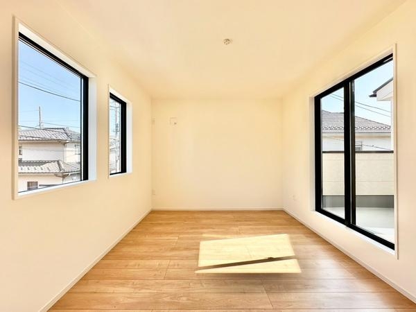 草加市谷塚町　新築一戸建て　21期