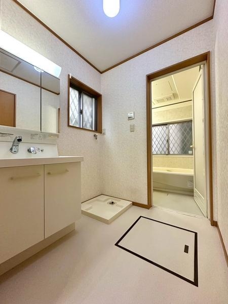 草加市西町の中古一戸建て