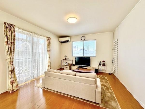 草加市苗塚町の中古一戸建て