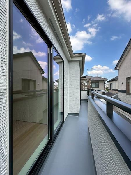 草加市新里町　新築一戸建て