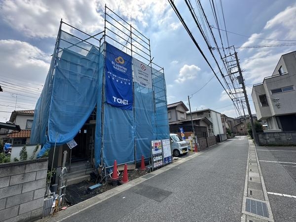 草加市花栗3丁目　新築一戸建て