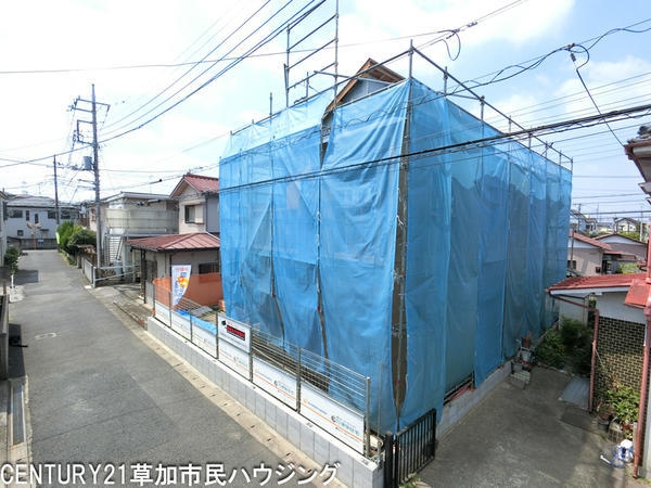 草加市花栗3丁目　新築一戸建て