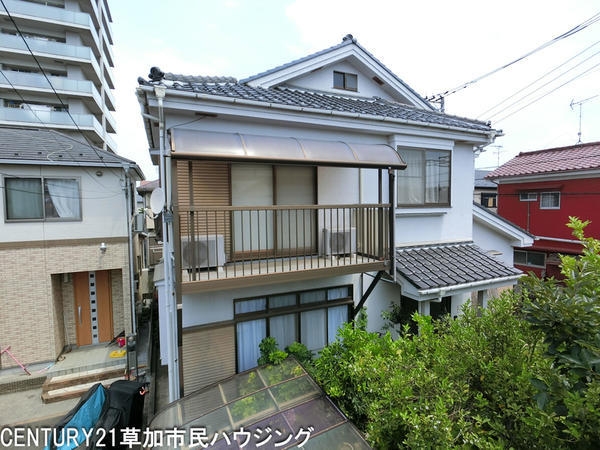 草加市草加2丁目　中古一戸建て