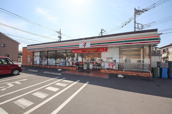 草加市氷川町　新築一戸建て(セブンイレブン　草加氷川町南店)