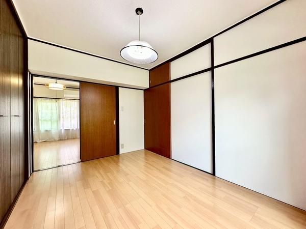 新栄町団地4街区4号棟