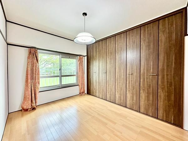 新栄町団地4街区4号棟