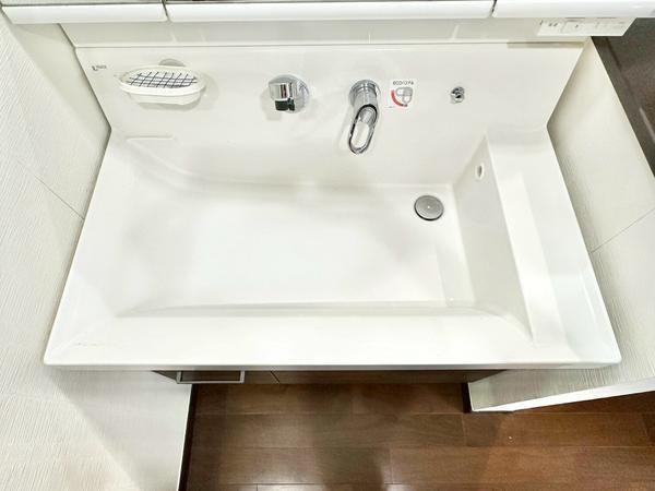 草加市松江１丁目の中古一戸建て