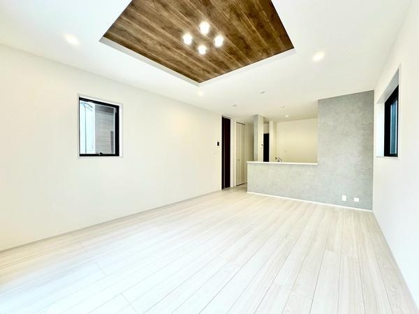 草加市柳島町　新築一戸建て