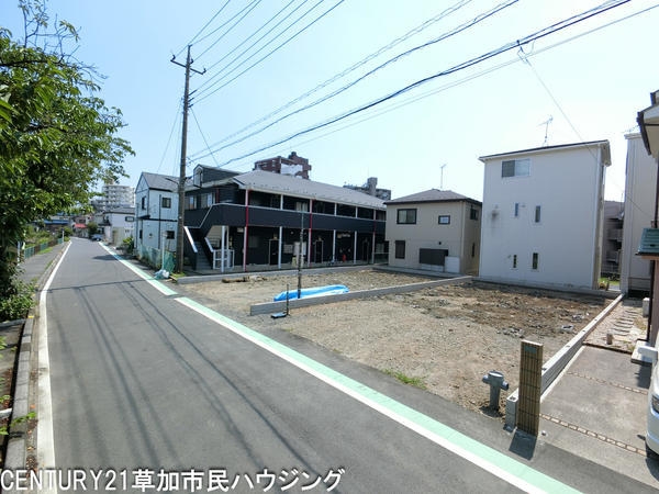 草加市手代1丁目　新築一戸建て　1号棟