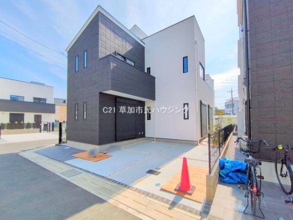 草加市花栗3丁目　新築一戸建て　III期9号棟