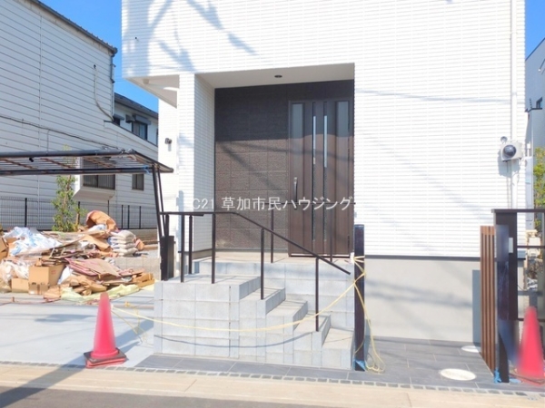 草加市花栗3丁目　新築一戸建て　III期6号棟