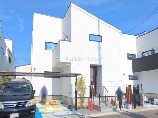 草加市花栗3丁目　新築一戸建て　III期5号棟