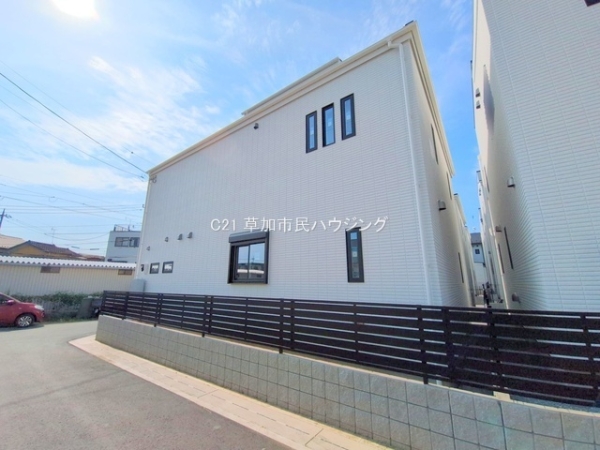 草加市花栗3丁目　新築一戸建て　III期4号棟