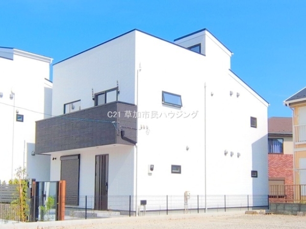 草加市花栗3丁目　新築一戸建て　III期3号棟