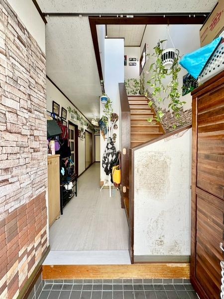 草加市稲荷5丁目　中古一戸建て