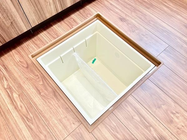 草加市青柳4丁目　新築一戸建て　2号棟