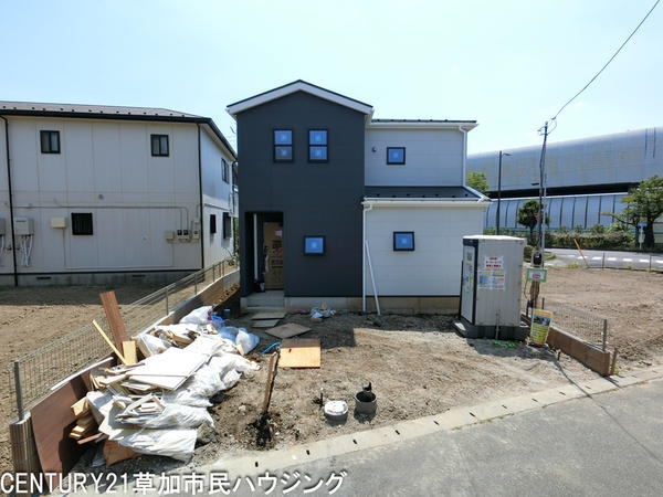草加市青柳4丁目　新築一戸建て　2号棟