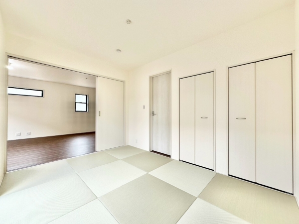 草加市青柳4丁目　新築一戸建て　2号棟