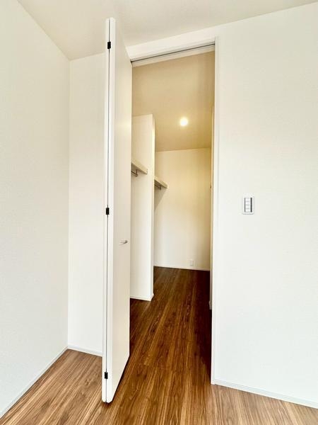 草加市青柳4丁目　新築一戸建て　2号棟