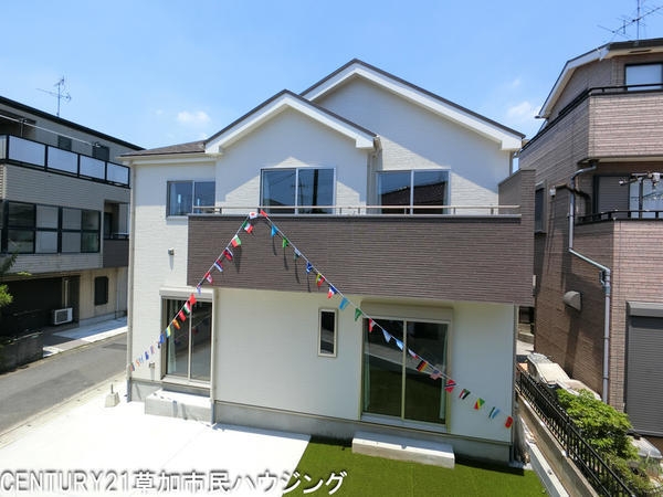 草加市稲荷2丁目　新築一戸建て　4期