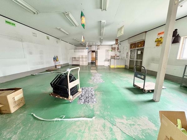 草加市稲荷３丁目の中古一戸建て