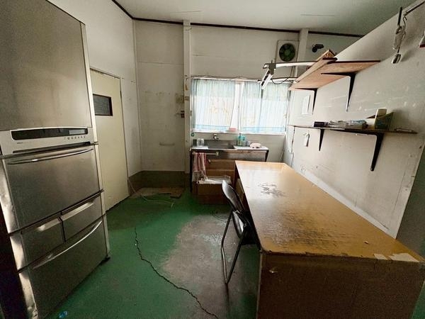 草加市稲荷３丁目の中古一戸建て