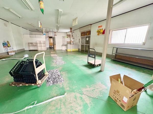 草加市稲荷３丁目の中古一戸建て