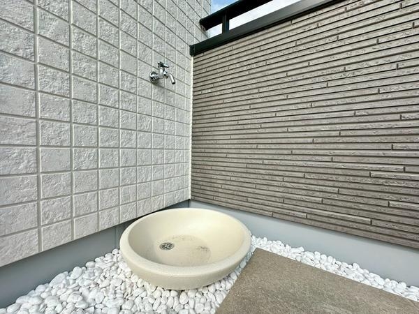 草加市八幡町　新築一戸建て　R
