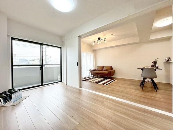 ライオンズマンション草加氷川町(洋室)